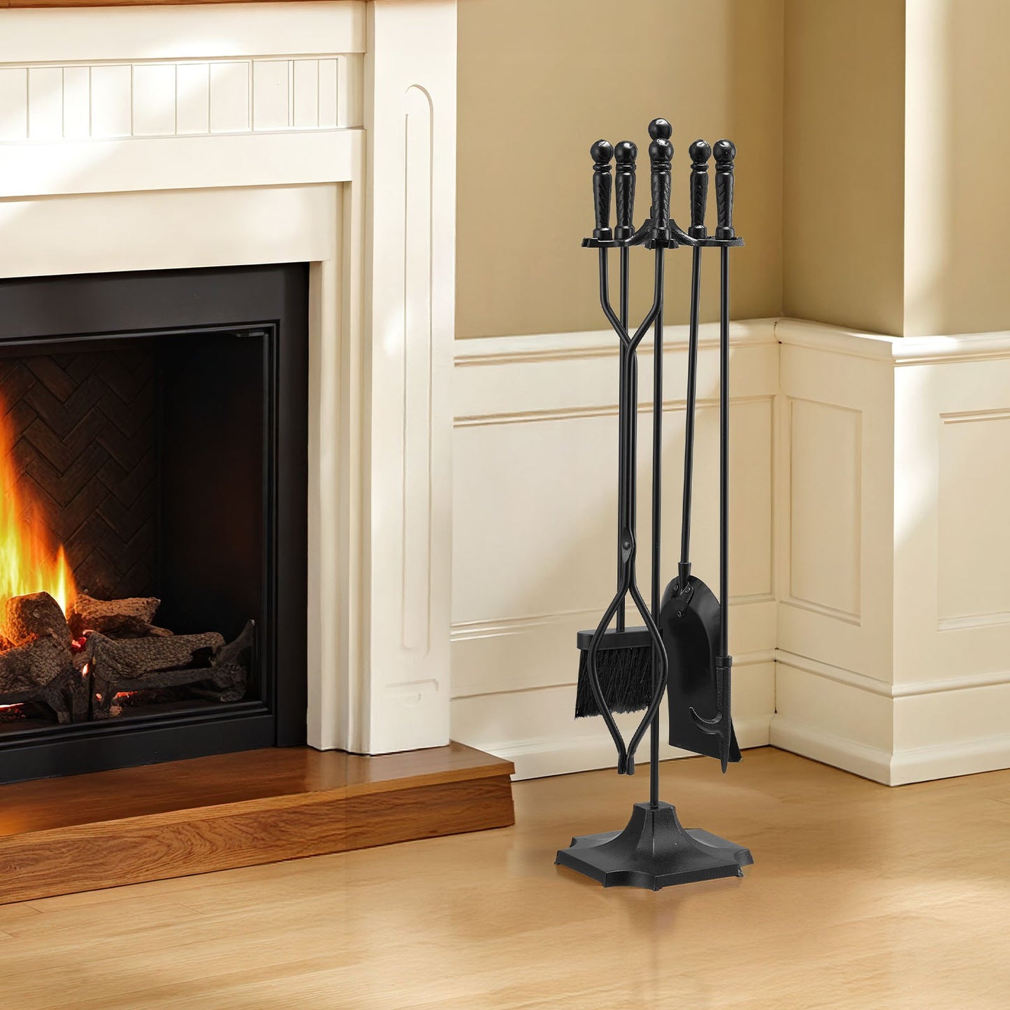 Eldstadsverktygsset, 5-delars eldstadsverktygsset och hållare med femstiftsstativ, tång, askspade, borste, eldstadspoke, smidesjärnstillbehör för eldstad inomhus/utomhus, svart