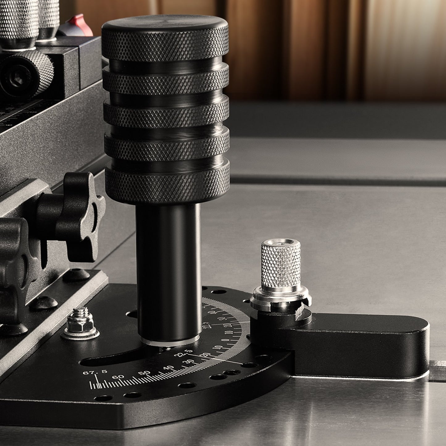 Precisionsgeringsmått, standardspår 19 x 9,5 mm, geringsmått i aluminiumlegering med 45,7 cm galler, 15 vinkelstopp, justerbar fjäderbelastad kolv och avtagbar skiva, för träbearbetning